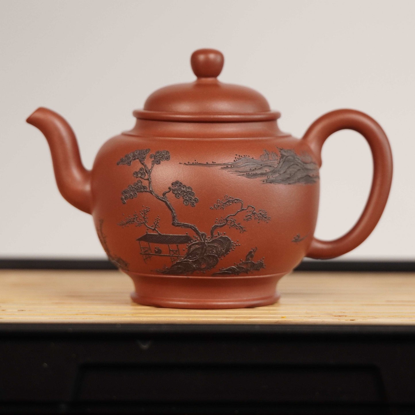 Ấm tử sa Cung Đăng 280ml