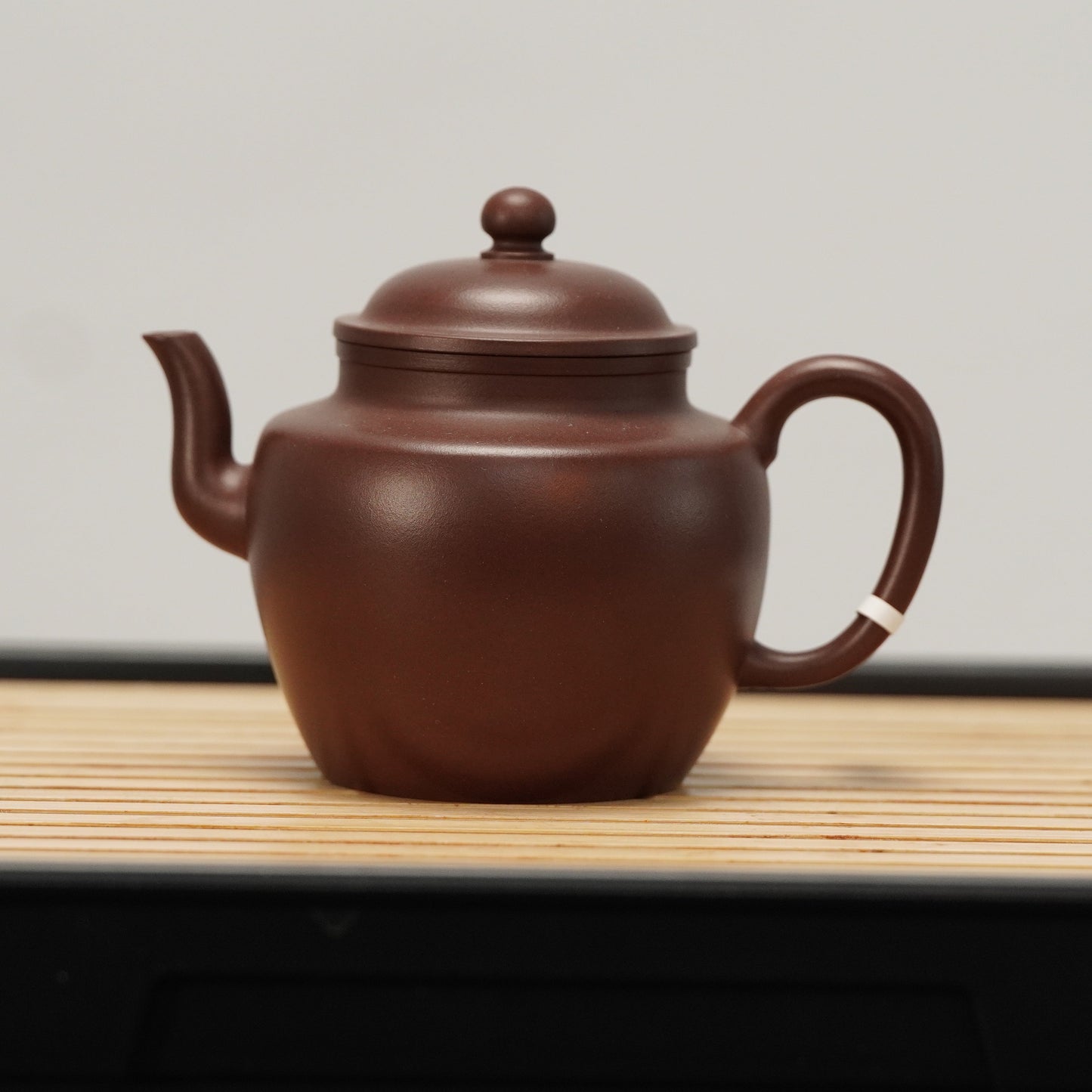 Ấm tử sa Cung Đăng 180ml